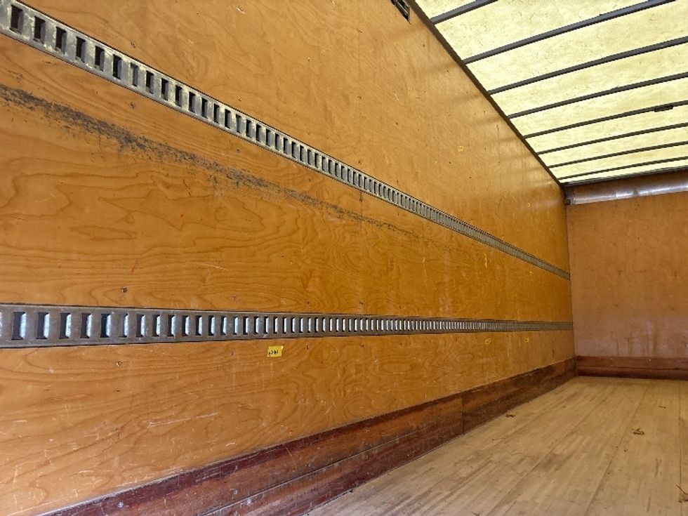 Medium Duty Box Truck-Light and Medium Duty Trucks-International-2020-MV607-Mebane-NC-197,365\n\t\tmiles-$ 48,750 - Image 11