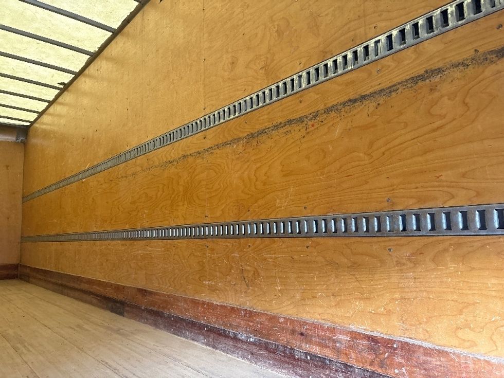 Medium Duty Box Truck-Light and Medium Duty Trucks-International-2020-MV607-Mebane-NC-197,365\n\t\tmiles-$ 48,750 - Image 12