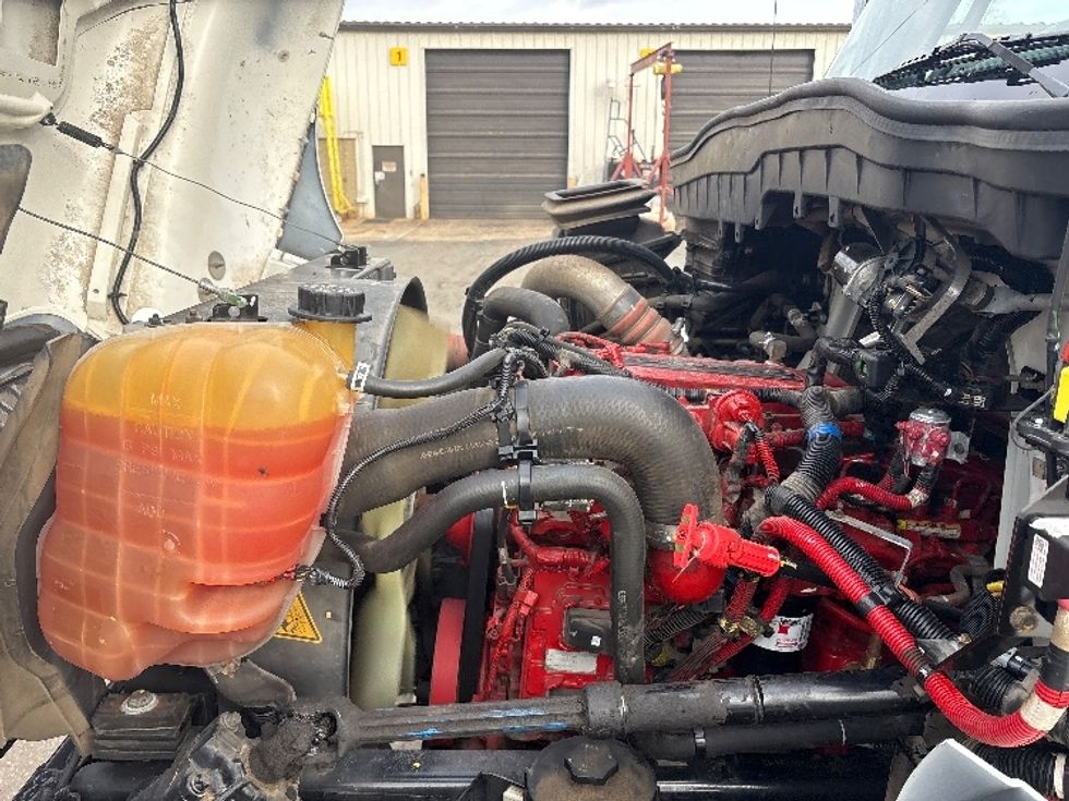 Medium Duty Box Truck-Light and Medium Duty Trucks-International-2020-MV607-Mebane-NC-197,365\n\t\tmiles-$ 48,750 - Image 24