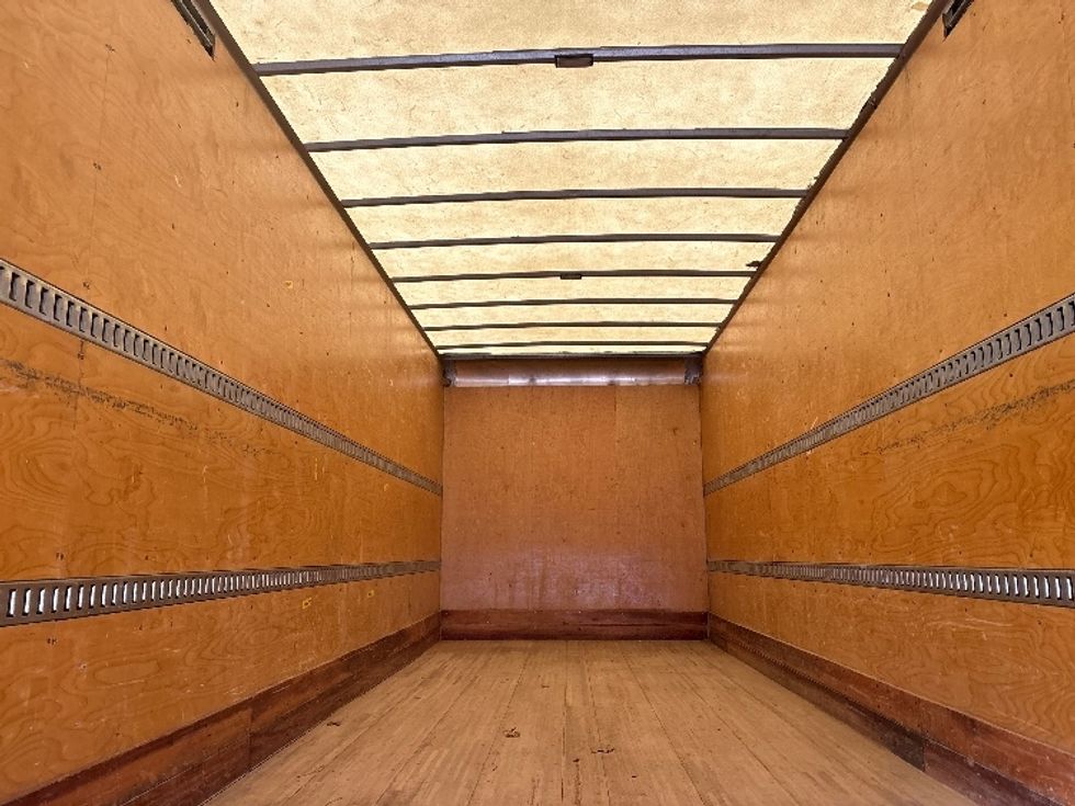 Medium Duty Box Truck-Light and Medium Duty Trucks-International-2020-MV607-Mebane-NC-197,365\n\t\tmiles-$ 48,750 - Image 8