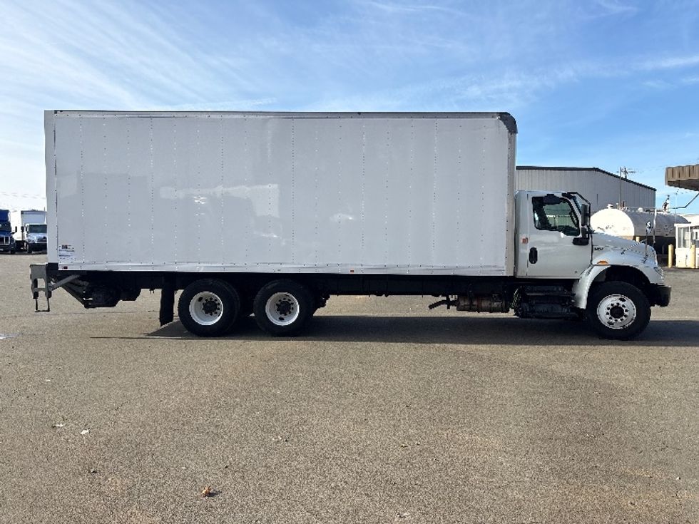 Medium Duty Box Truck-Light and Medium Duty Trucks-International-2020-MV607-Mebane-NC-199,386\n\t\tmiles-$ 50,250 - Image 15