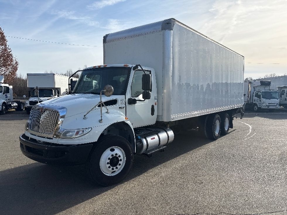 Medium Duty Box Truck-Light and Medium Duty Trucks-International-2020-MV607-Mebane-NC-199,386\n\t\tmiles-$ 50,250 - Image 3