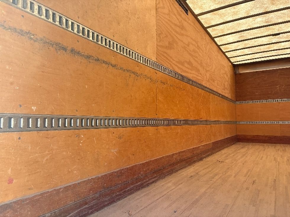 Medium Duty Box Truck-Light and Medium Duty Trucks-International-2020-MV607-Mebane-NC-213,567\n\t\tmiles-$ 40,500 - Image 10