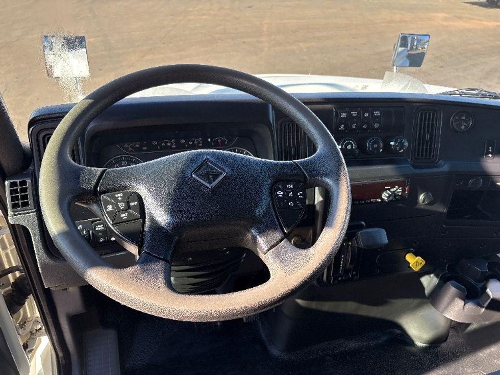 Medium Duty Box Truck-Light and Medium Duty Trucks-International-2020-MV607-Mebane-NC-213,567\n\t\tmiles-$ 40,500 - Image 17