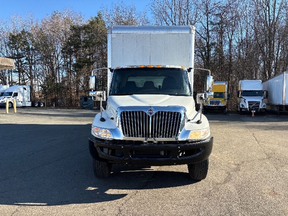 Medium Duty Box Truck-Light and Medium Duty Trucks-International-2020-MV607-Mebane-NC-213,567\n\t\tmiles-$ 40,500 - Image 2