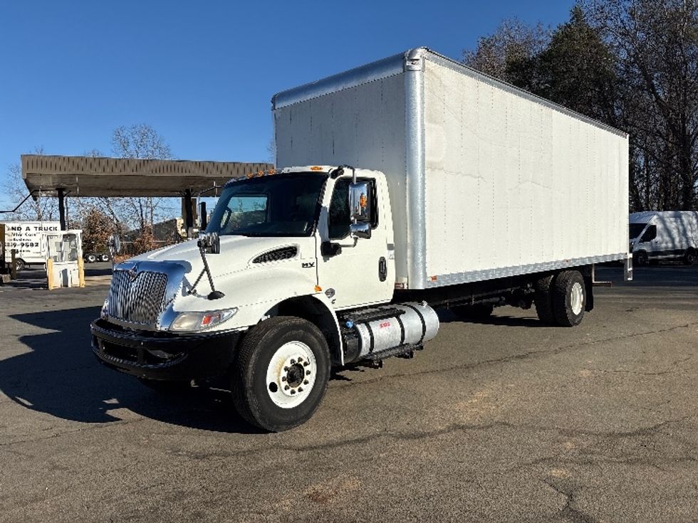 Medium Duty Box Truck-Light and Medium Duty Trucks-International-2020-MV607-Mebane-NC-213,567\n\t\tmiles-$ 40,500 - Image 3