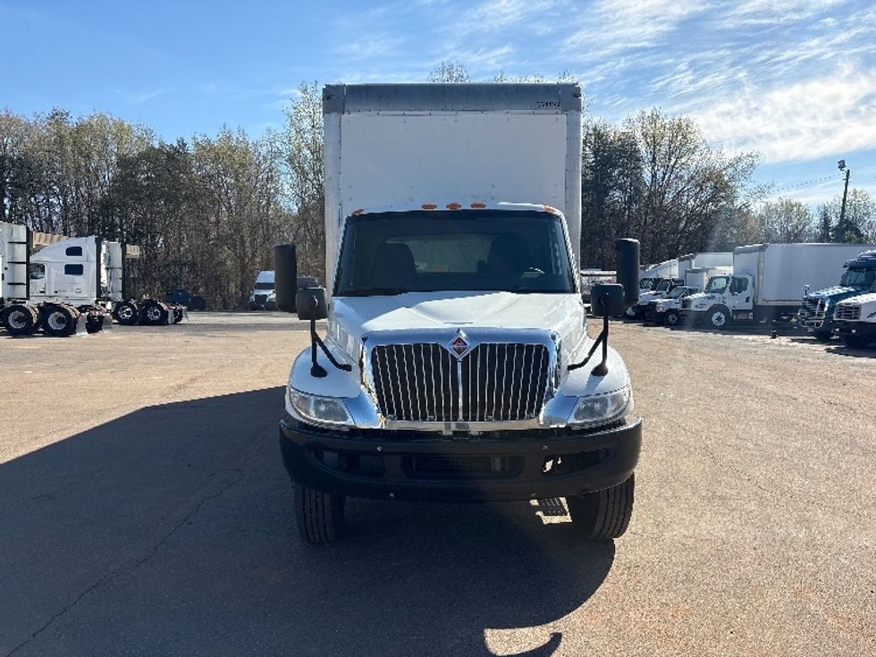 Medium Duty Box Truck-Light and Medium Duty Trucks-International-2020-MV607-Mebane-NC-256,700\n\t\tmiles-$ 29,500 - Image 2