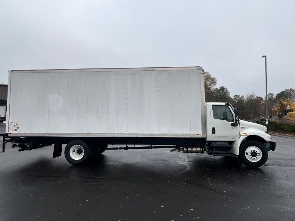 Medium Duty Box Truck-Light and Medium Duty Trucks-International-2020-MV607-Mebane-NC-3,677\n\t\tmiles-$ 73,750 - Image 15