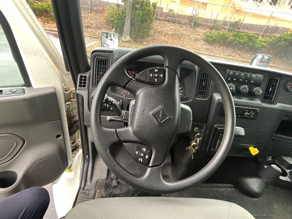 Medium Duty Box Truck-Light and Medium Duty Trucks-International-2020-MV607-Mebane-NC-3,677\n\t\tmiles-$ 73,750 - Image 18