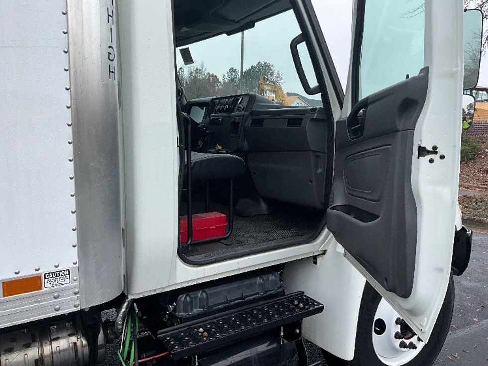 Medium Duty Box Truck-Light and Medium Duty Trucks-International-2020-MV607-Mebane-NC-3,677\n\t\tmiles-$ 73,750 - Image 20