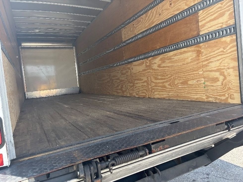 Medium Duty Box Truck-Light and Medium Duty Trucks-International-2020-MV607-Medley-FL-105,808\n\t\tmiles-$ 67,750 - Image 10