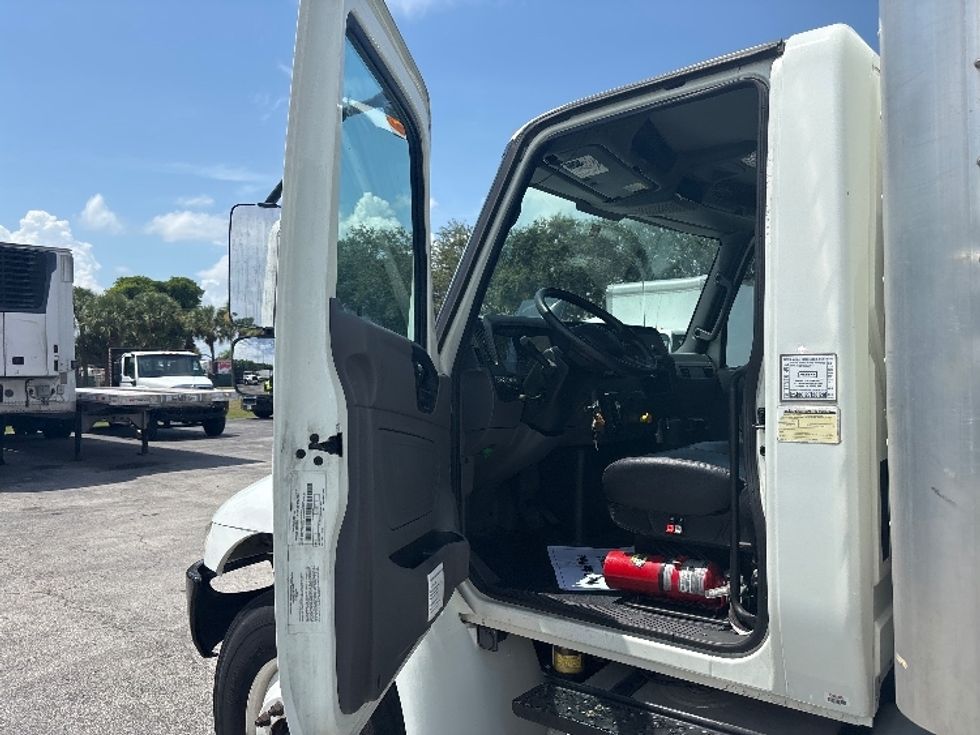 Medium Duty Box Truck-Light and Medium Duty Trucks-International-2020-MV607-Medley-FL-105,808\n\t\tmiles-$ 67,750 - Image 13
