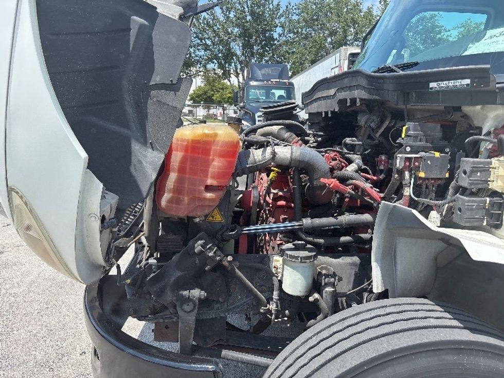 Medium Duty Box Truck-Light and Medium Duty Trucks-International-2020-MV607-Medley-FL-105,808\n\t\tmiles-$ 67,750 - Image 21