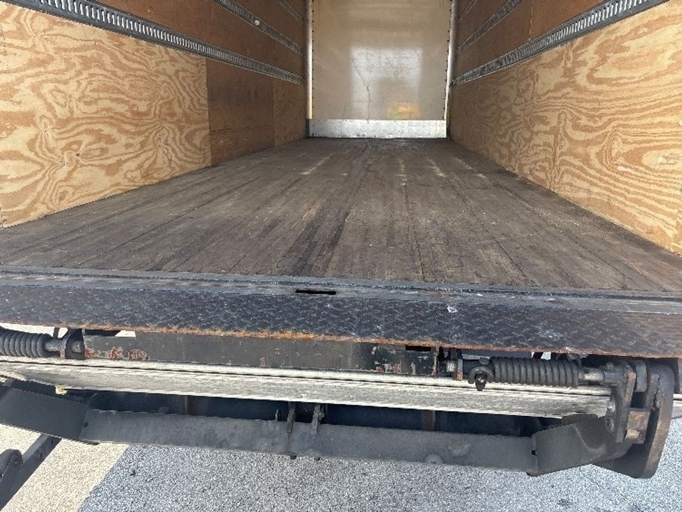 Medium Duty Box Truck-Light and Medium Duty Trucks-International-2020-MV607-Medley-FL-105,808\n\t\tmiles-$ 67,750 - Image 8
