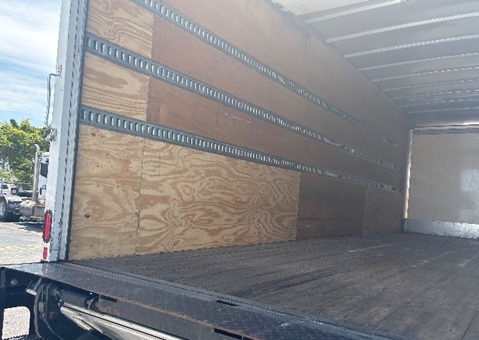 Medium Duty Box Truck-Light and Medium Duty Trucks-International-2020-MV607-Medley-FL-105,808\n\t\tmiles-$ 67,750 - Image 9