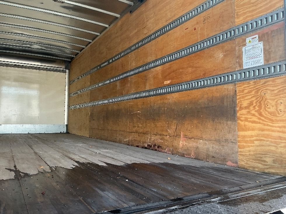 Medium Duty Box Truck-Light and Medium Duty Trucks-International-2020-MV607-Medley-FL-112,267\n\t\tmiles-$ 65,250 - Image 11