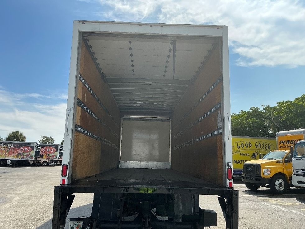 Medium Duty Box Truck-Light and Medium Duty Trucks-International-2020-MV607-Medley-FL-112,267\n\t\tmiles-$ 65,250 - Image 7