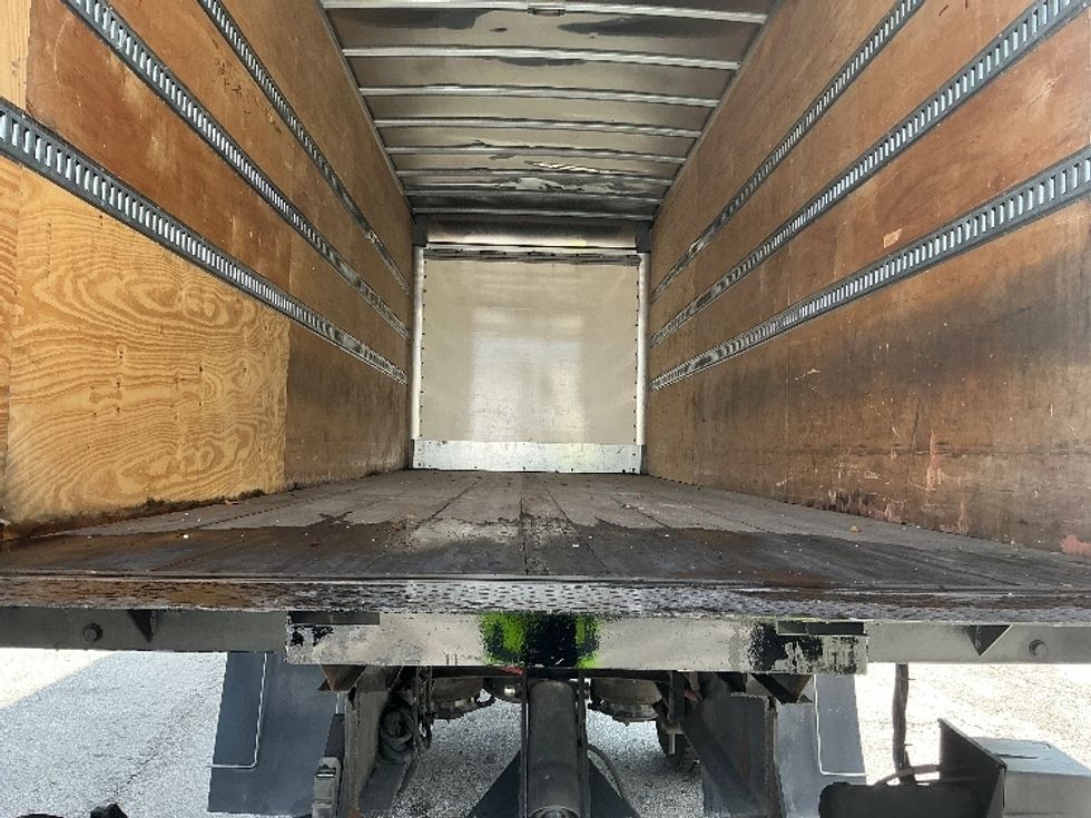Medium Duty Box Truck-Light and Medium Duty Trucks-International-2020-MV607-Medley-FL-112,267\n\t\tmiles-$ 65,250 - Image 9