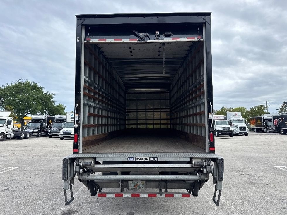 Medium Duty Box Truck-Light and Medium Duty Trucks-International-2020-MV607-Medley-FL-214,660\n\t\tmiles-$ 48,250 - Image 8