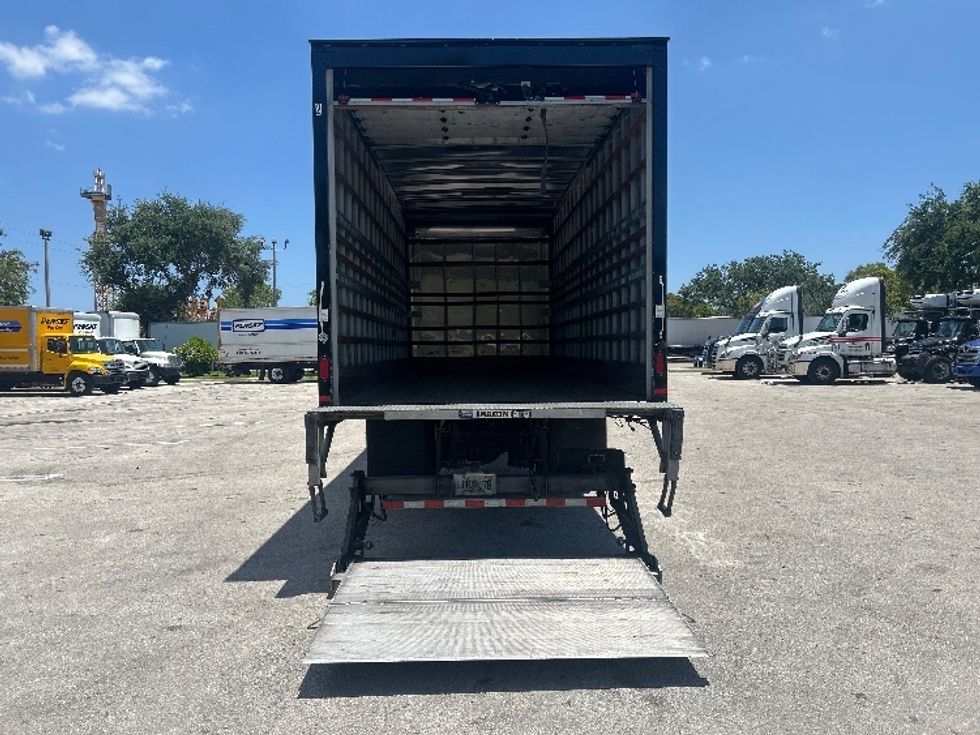 Medium Duty Box Truck-Light and Medium Duty Trucks-International-2020-MV607-Medley-FL-214,660\n\t\tmiles-$ 48,250 - Image 9