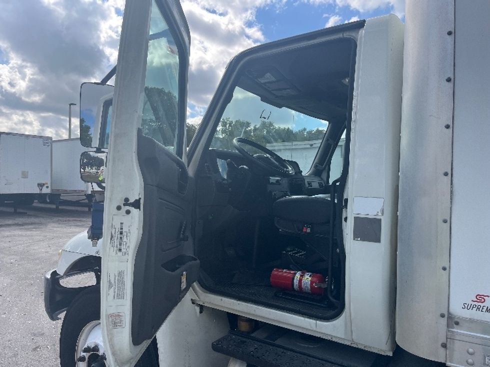 Medium Duty Box Truck-Light and Medium Duty Trucks-International-2020-MV607-Medley-FL-239,348\n\t\tmiles-$ 43,000 - Image 15