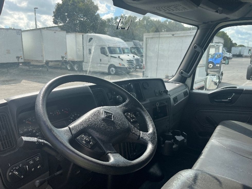 Medium Duty Box Truck-Light and Medium Duty Trucks-International-2020-MV607-Medley-FL-239,348\n\t\tmiles-$ 43,000 - Image 16