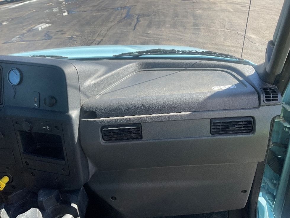 Medium Duty Box Truck-Light and Medium Duty Trucks-International-2020-MV607-Memphis-TN-108,646\n\t\tmiles-$ 52,250 - Image 21