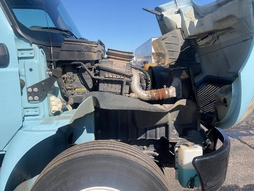 Medium Duty Box Truck-Light and Medium Duty Trucks-International-2020-MV607-Memphis-TN-108,646\n\t\tmiles-$ 52,250 - Image 23