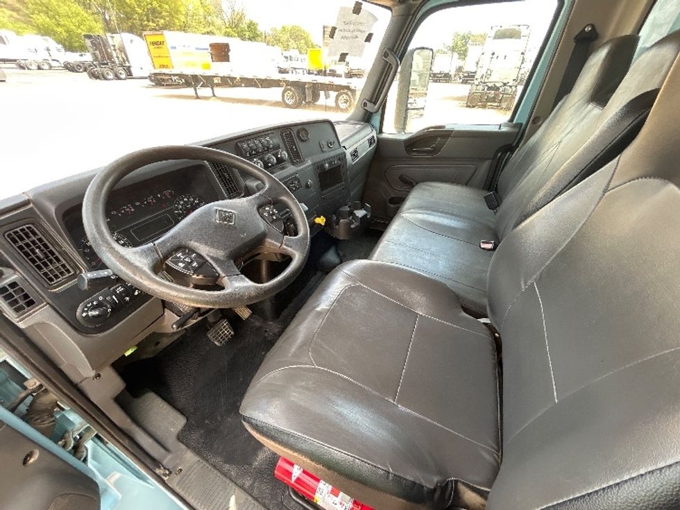 Medium Duty Box Truck-Light and Medium Duty Trucks-International-2020-MV607-Memphis-TN-108,721\n\t\tmiles-$ 52,250 - Image 17