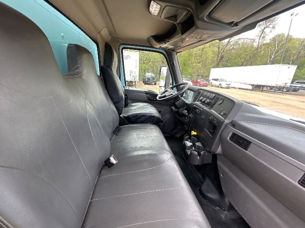 Medium Duty Box Truck-Light and Medium Duty Trucks-International-2020-MV607-Memphis-TN-108,721\n\t\tmiles-$ 52,250 - Image 22