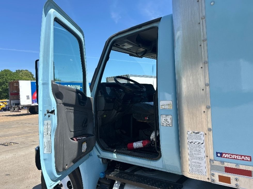 Medium Duty Box Truck-Light and Medium Duty Trucks-International-2020-MV607-Memphis-TN-124,051\n\t\tmiles-$ 53,000 - Image 16
