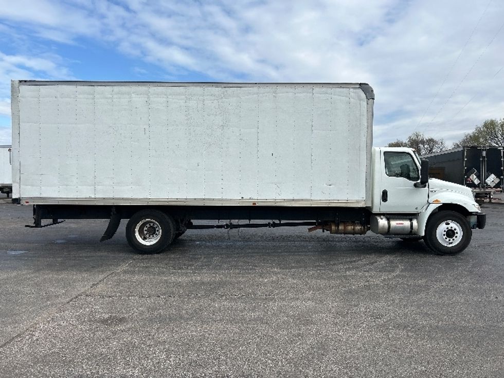 Medium Duty Box Truck-Light and Medium Duty Trucks-International-2020-MV607-Memphis-TN-142,042\n\t\tmiles-$ 45,000 - Image 15
