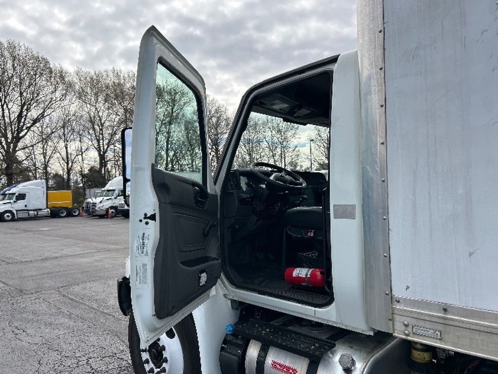 Medium Duty Box Truck-Light and Medium Duty Trucks-International-2020-MV607-Memphis-TN-142,042\n\t\tmiles-$ 45,000 - Image 16