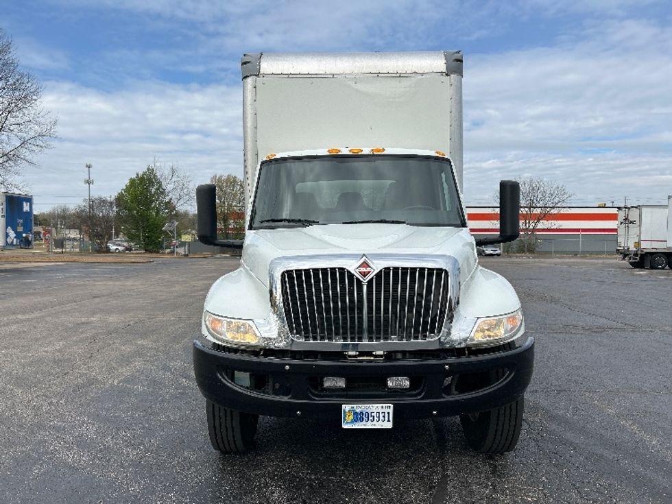 Medium Duty Box Truck-Light and Medium Duty Trucks-International-2020-MV607-Memphis-TN-142,042\n\t\tmiles-$ 45,000 - Image 2
