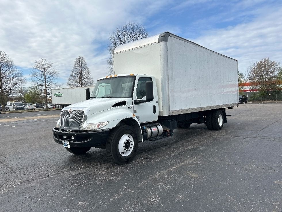 Medium Duty Box Truck-Light and Medium Duty Trucks-International-2020-MV607-Memphis-TN-142,042\n\t\tmiles-$ 45,000 - Image 3