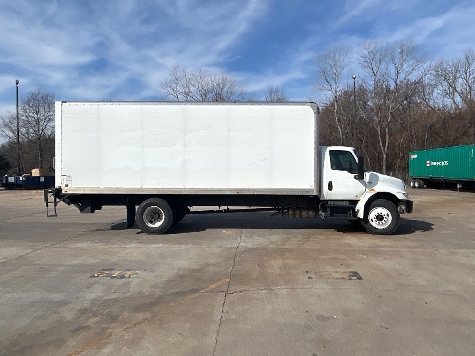 Medium Duty Box Truck-Light and Medium Duty Trucks-International-2020-MV607-Memphis-TN-82,972\n\t\tmiles-$ 60,500 - Image 15