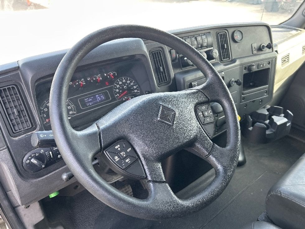 Medium Duty Box Truck-Light and Medium Duty Trucks-International-2020-MV607-Memphis-TN-82,972\n\t\tmiles-$ 60,500 - Image 17