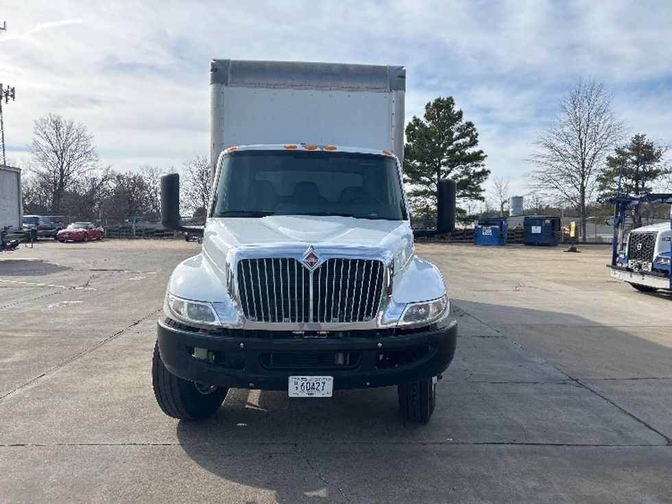 Medium Duty Box Truck-Light and Medium Duty Trucks-International-2020-MV607-Memphis-TN-82,972\n\t\tmiles-$ 60,500 - Image 2