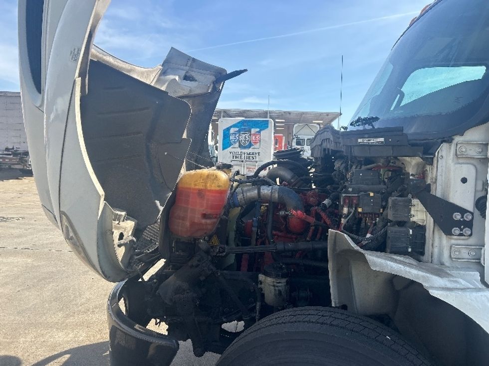 Medium Duty Box Truck-Light and Medium Duty Trucks-International-2020-MV607-Memphis-TN-82,972\n\t\tmiles-$ 60,500 - Image 24