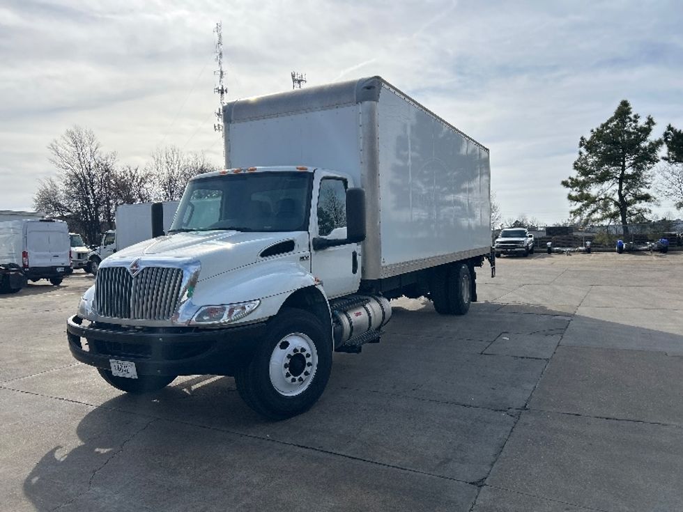 Medium Duty Box Truck-Light and Medium Duty Trucks-International-2020-MV607-Memphis-TN-82,972\n\t\tmiles-$ 60,500 - Image 3