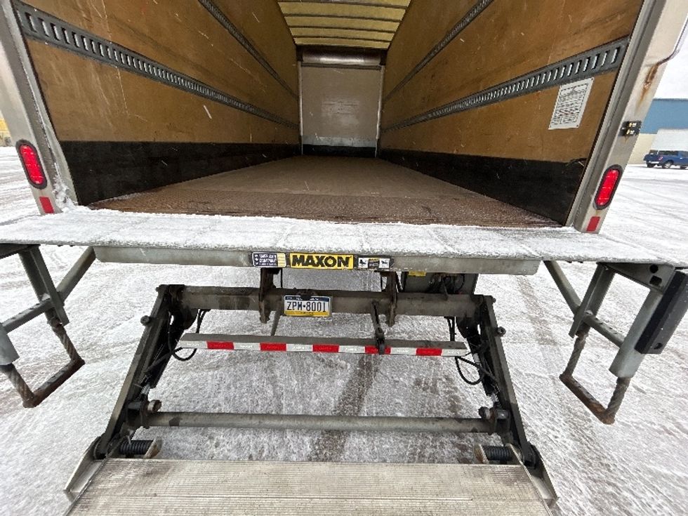 Medium Duty Box Truck-Light and Medium Duty Trucks-International-2020-MV607-Middlefield-OH-110,764\n\t\tmiles-$ 58,750 - Image 10