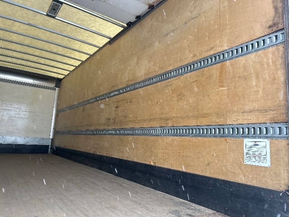Medium Duty Box Truck-Light and Medium Duty Trucks-International-2020-MV607-Middlefield-OH-110,764\n\t\tmiles-$ 58,750 - Image 12