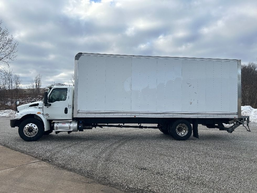 Medium Duty Box Truck-Light and Medium Duty Trucks-International-2020-MV607-Middlefield-OH-110,764\n\t\tmiles-$ 58,750 - Image 4