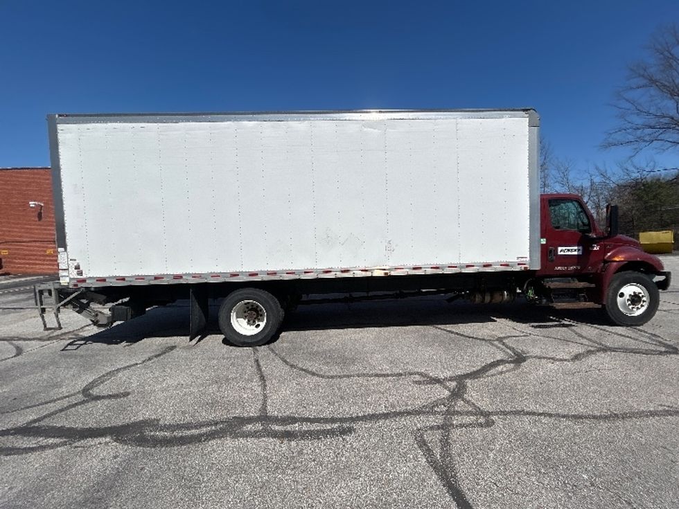 Medium Duty Box Truck-Light and Medium Duty Trucks-International-2020-MV607-Middlefield-OH-148,496\n\t\tmiles-$ 44,000 - Image 14