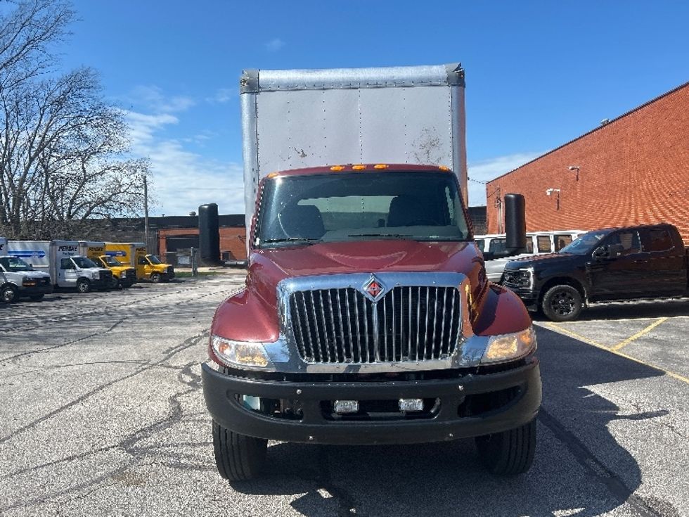 Medium Duty Box Truck-Light and Medium Duty Trucks-International-2020-MV607-Middlefield-OH-148,496\n\t\tmiles-$ 44,000 - Image 2