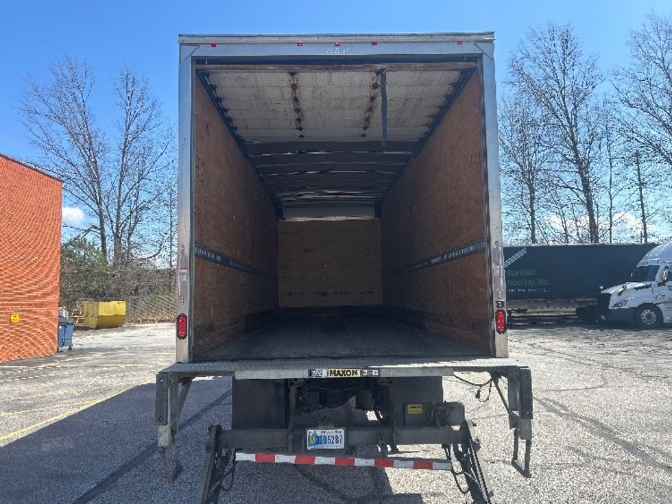 Medium Duty Box Truck-Light and Medium Duty Trucks-International-2020-MV607-Middlefield-OH-148,496\n\t\tmiles-$ 44,000 - Image 8