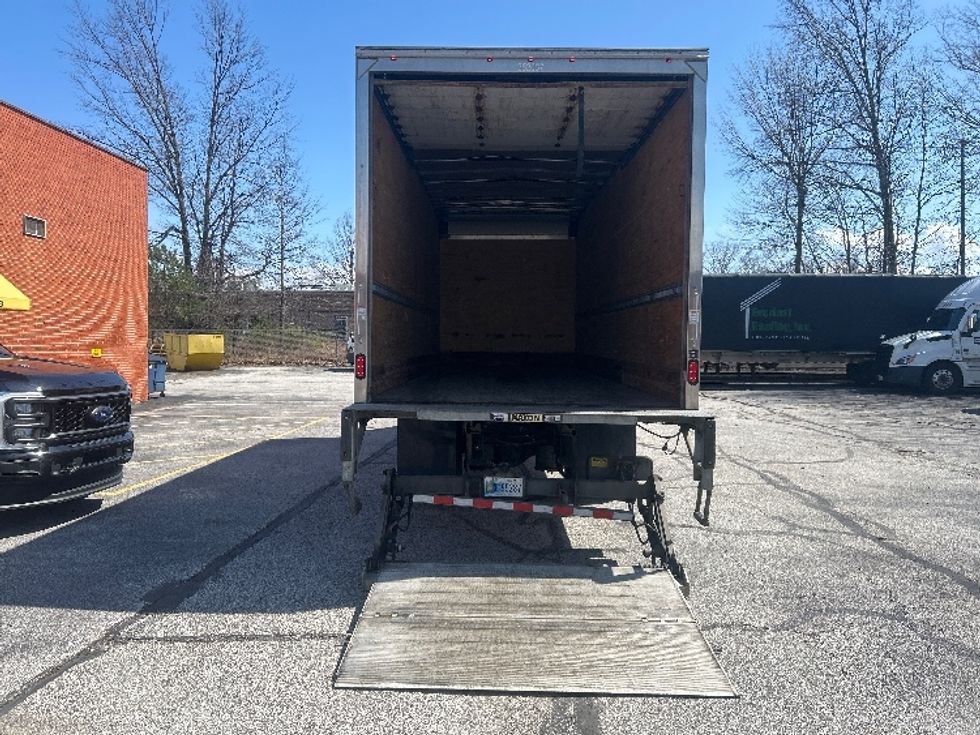 Medium Duty Box Truck-Light and Medium Duty Trucks-International-2020-MV607-Middlefield-OH-148,496\n\t\tmiles-$ 44,000 - Image 9