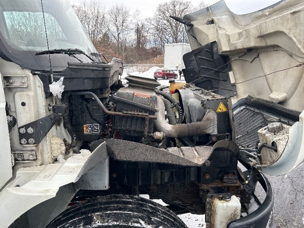 Medium Duty Box Truck-Light and Medium Duty Trucks-International-2020-MV607-Middlefield-OH-152,729\n\t\tmiles-$ 45,250 - Image 22