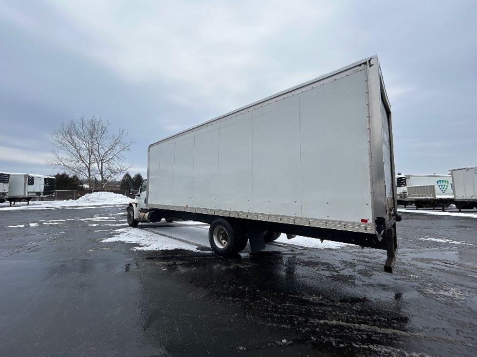 Medium Duty Box Truck-Light and Medium Duty Trucks-International-2020-MV607-Middlefield-OH-152,729\n\t\tmiles-$ 45,250 - Image 6