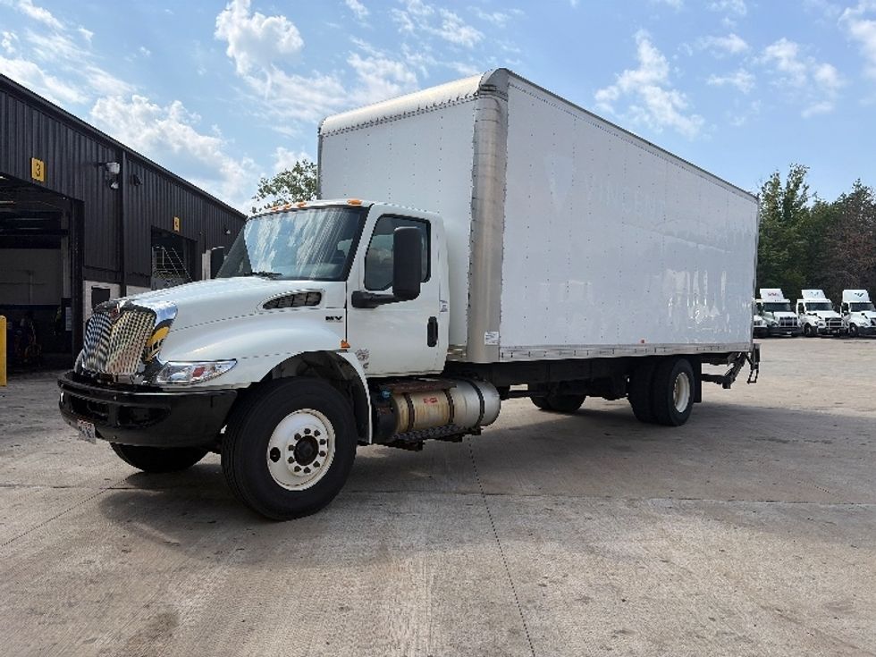 Medium Duty Box Truck-Light and Medium Duty Trucks-International-2020-MV607-Middlefield-OH-167,507\n\t\tmiles-$ 58,000 - Image 3
